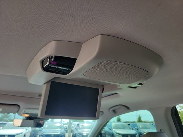 Used 2019 Modern Steel Metallic Honda Touring image 16