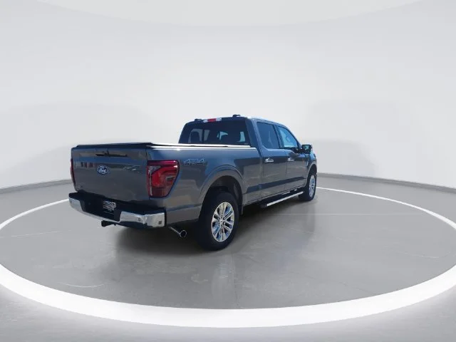 Used 2025 Gray Ford Lariat image 8