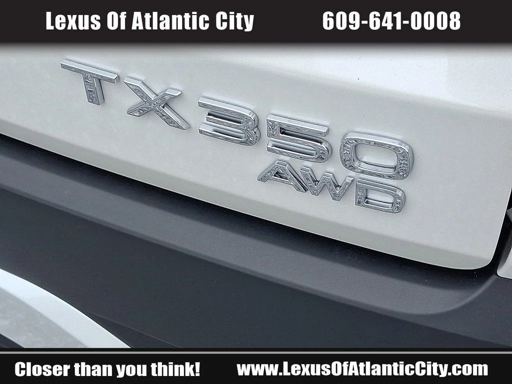 New 2026 Wind Chill Pearl Lexus Luxury image 5