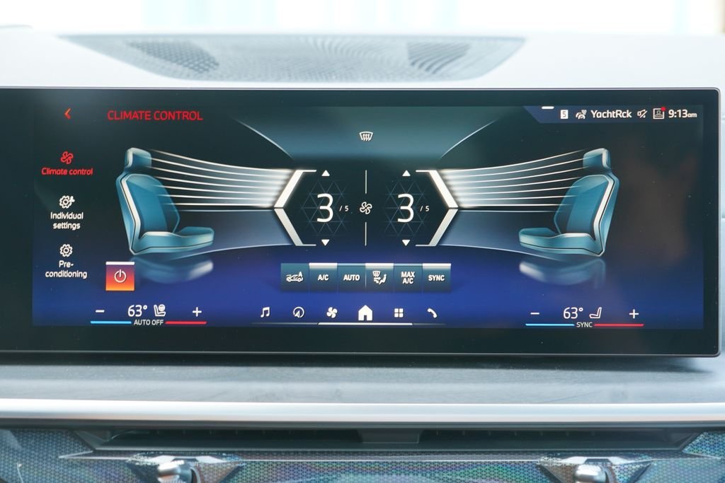 New 2026 Dravit Grey Metallic BMW xDrive50e image 17