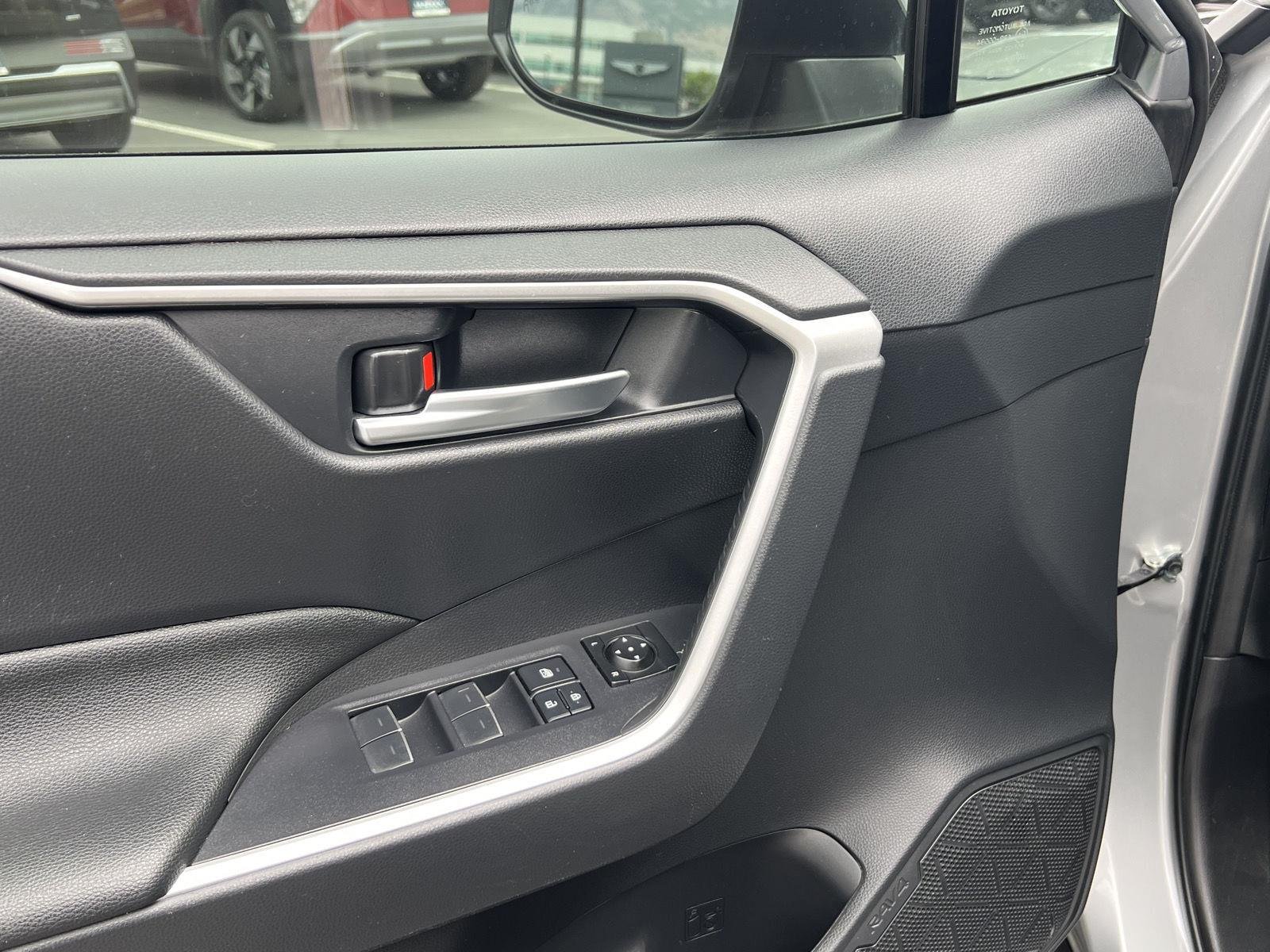 Used 2024 Silver Sky Metallic Toyota XLE image 30