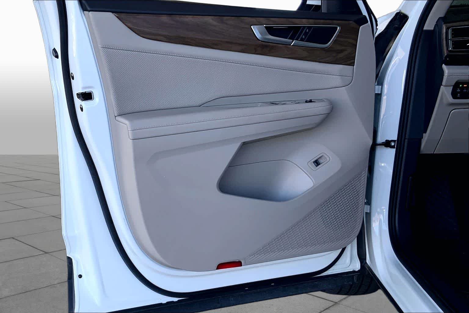 Certified Used 2024 Pure White Volkswagen 2.0T SE w/Technology image 21