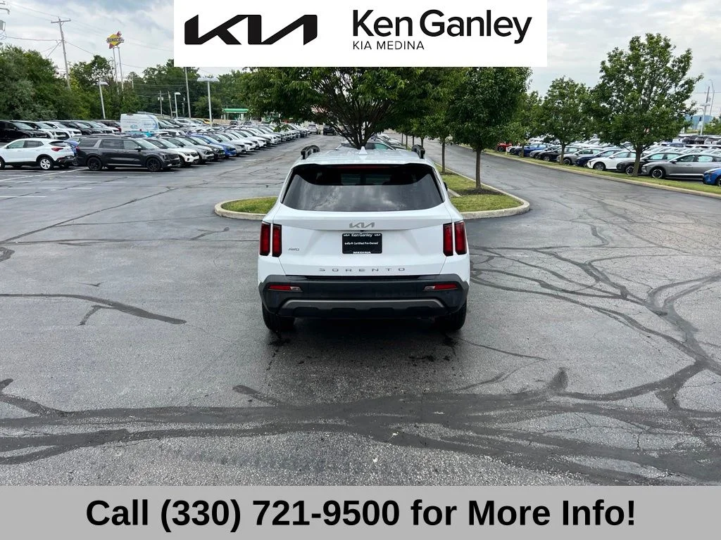 Certified Used 2022 White Kia S image 12