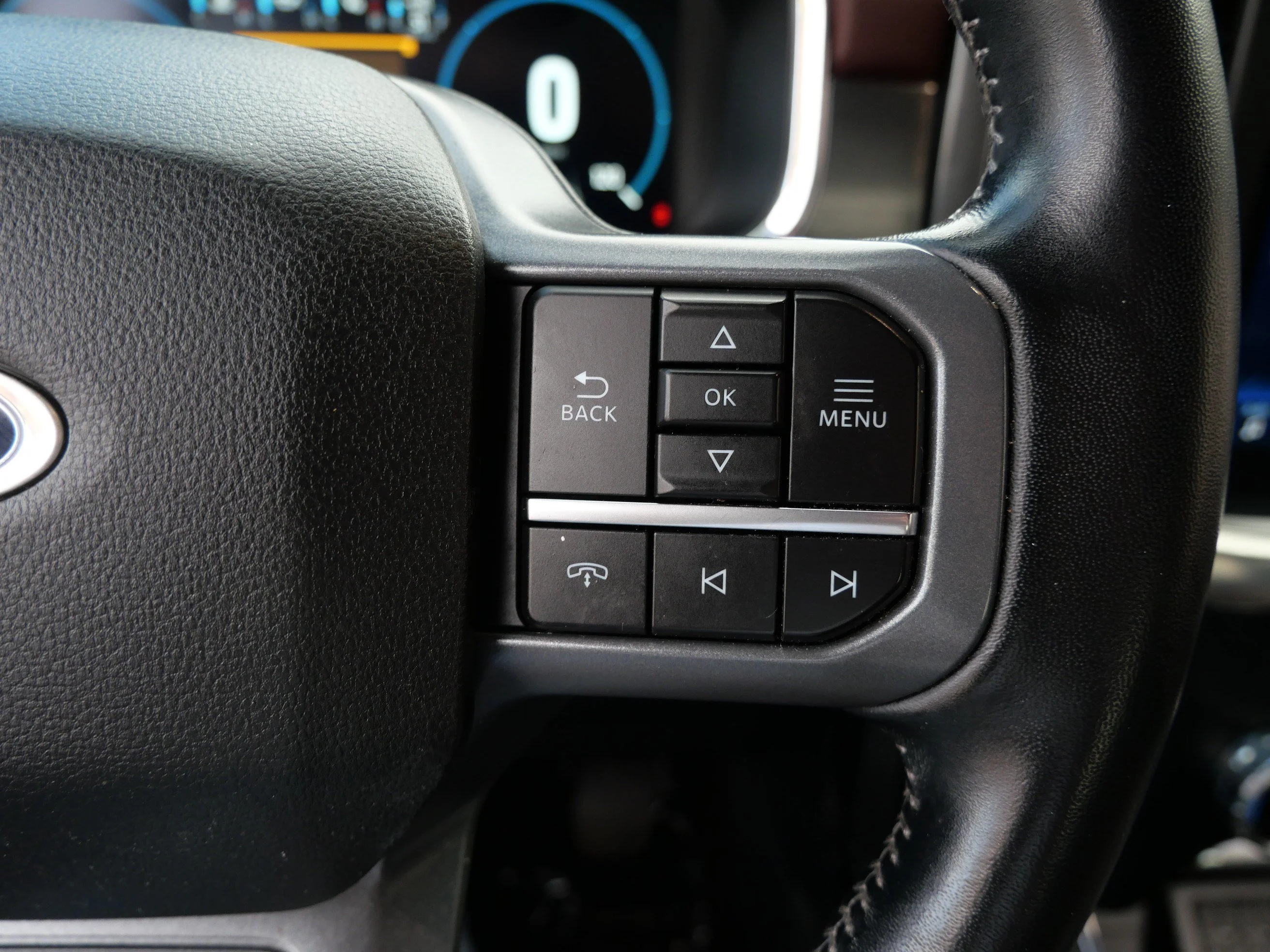 Certified Used 2023 Carbonized Gray Metallic Ford LARIAT image 30