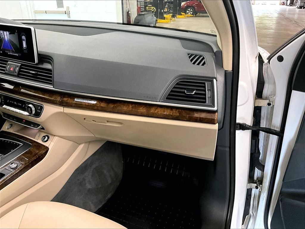 Used 2018 Ibis White Audi 2.0T Premium Plus image 13