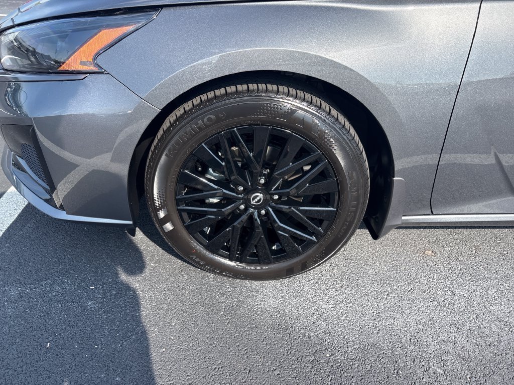 New 2026 Gray Nissan 2.5 SV image 9