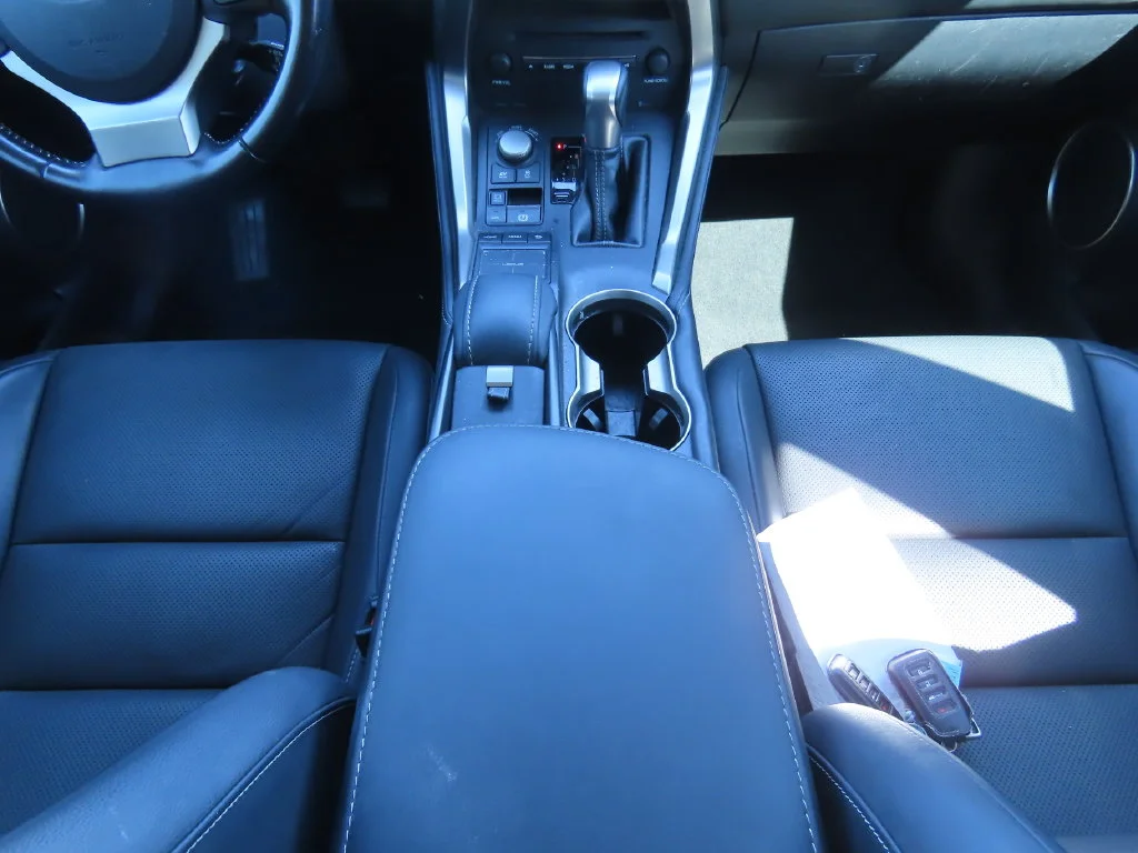 Used 2015 Gray Lexus 300h image 9