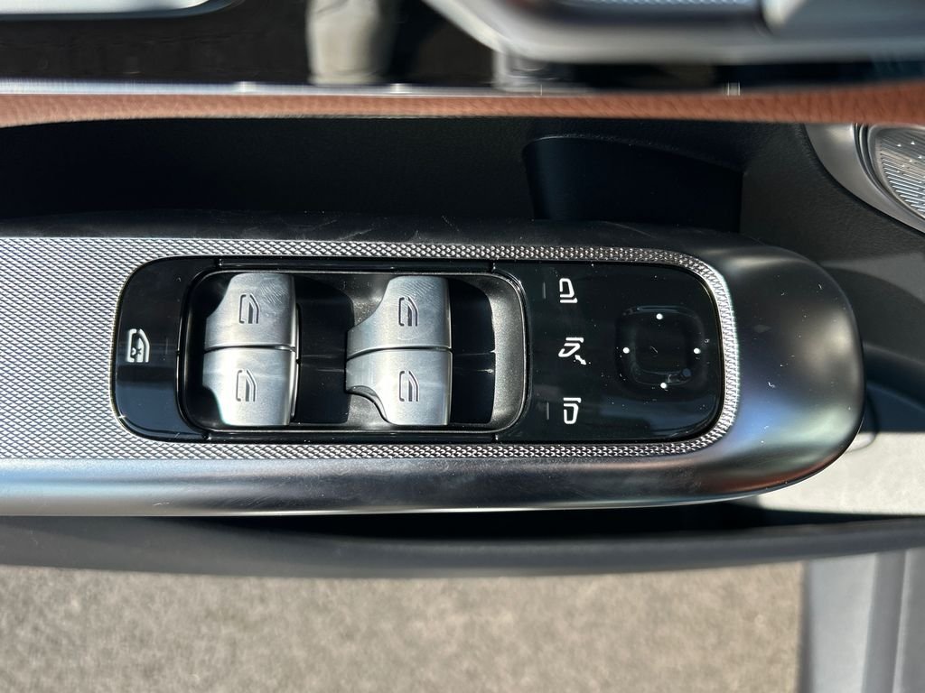 New 2027 Verde Silver Metallic Mercedes-Benz GLC 300 image 12
