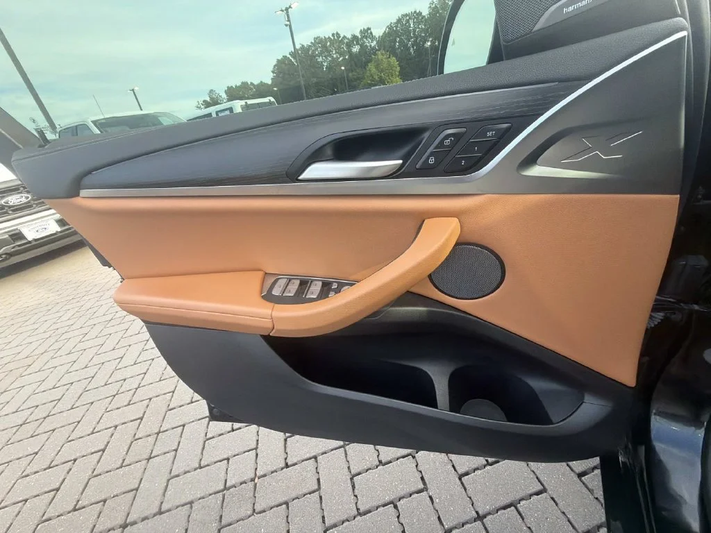 Used 2023 Black BMW M40i image 14