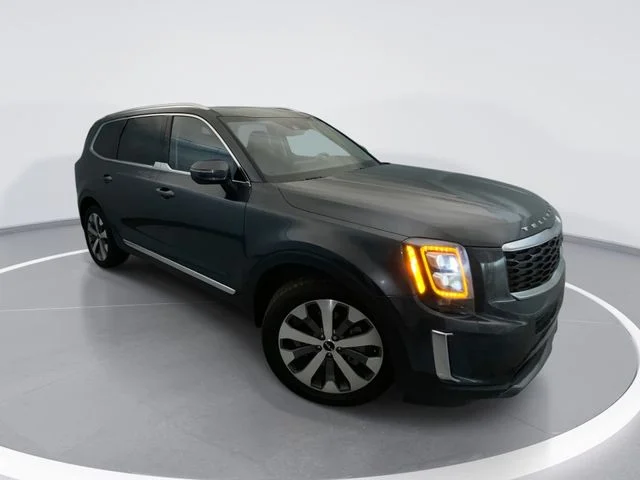 Used 2022 Gray Kia EX image 1