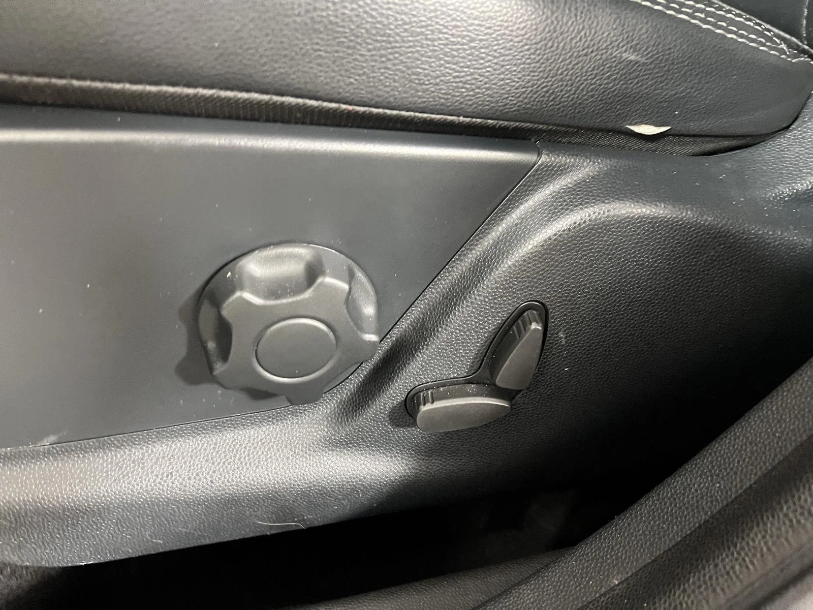Used 2019 Gy Ford Titanium image 25