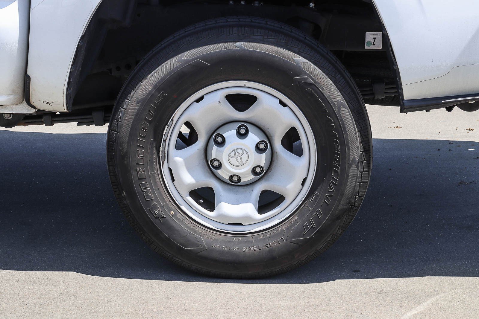 Used 2020 Super White Toyota SR5 image 8