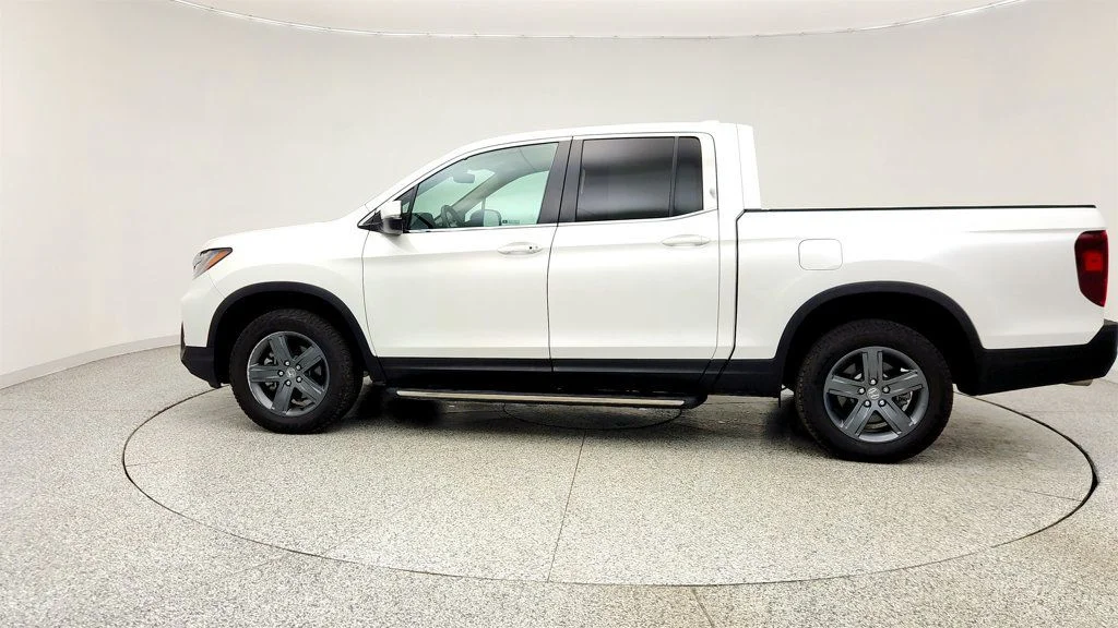Used 2023 Platinum White Pearl Honda RTL AWD image 8