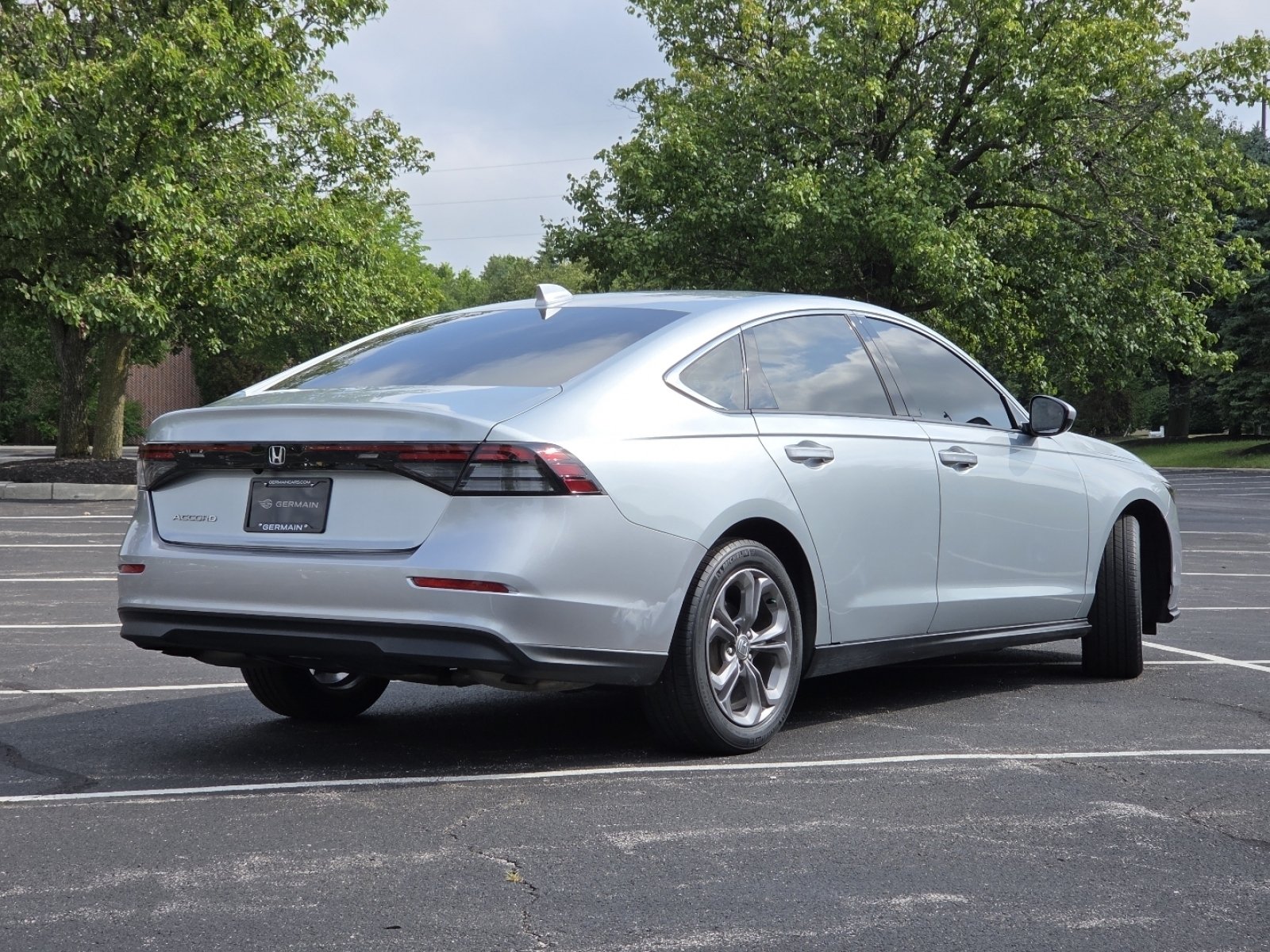 Certified Used 2024 Solar Silver Metallic Honda EX image 20