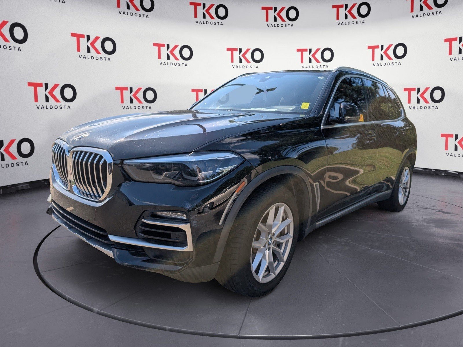 Used 2020 Black BMW xDrive40i image 5