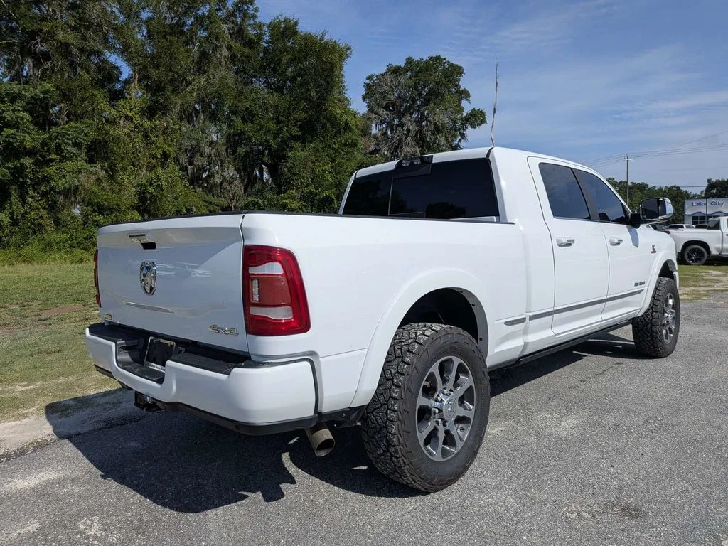 Used 2022 White Ram Limited image 3