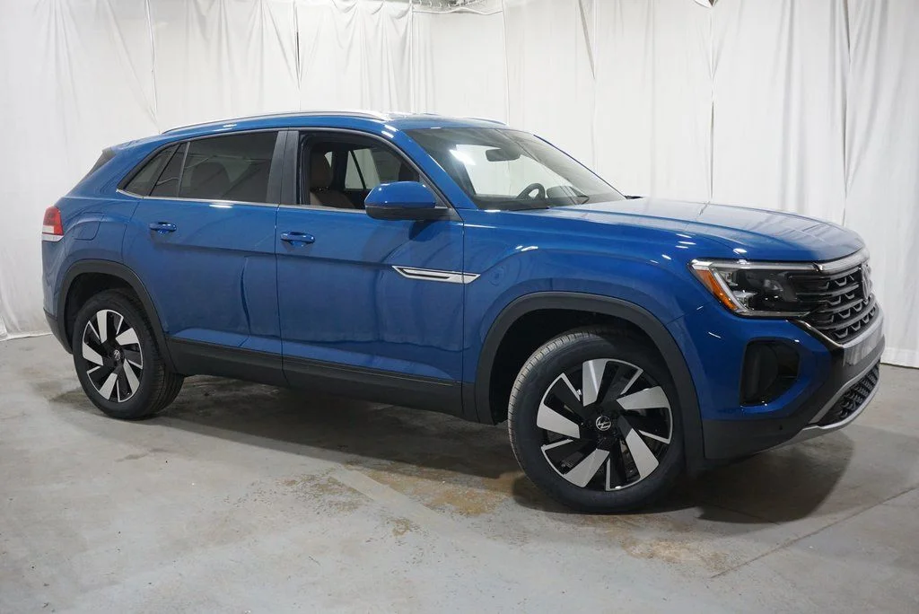 2025 Volkswagen Atlas Cross Sport SE w/Tech - Photo 4