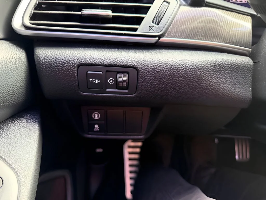 Used 2021  Honda Sport image 20