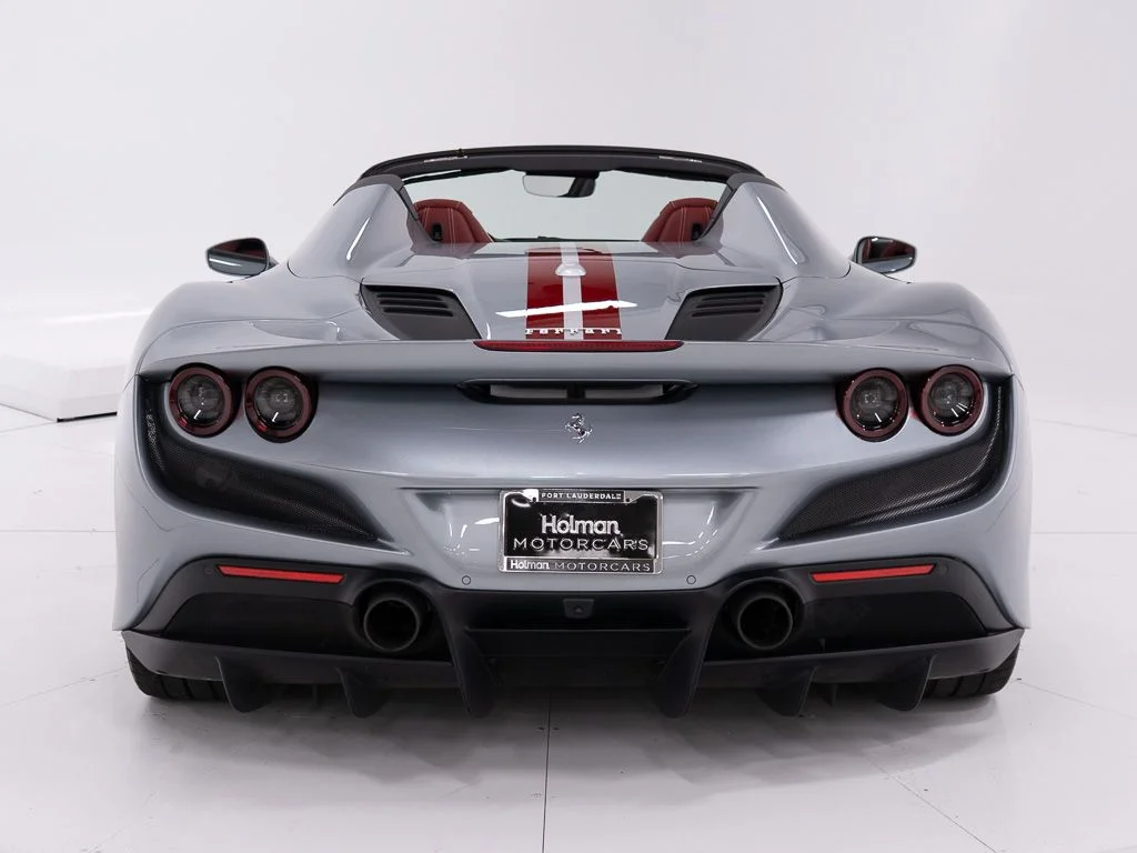 Used 2023 Grigio Titanio Metallic Ferrari  image 4