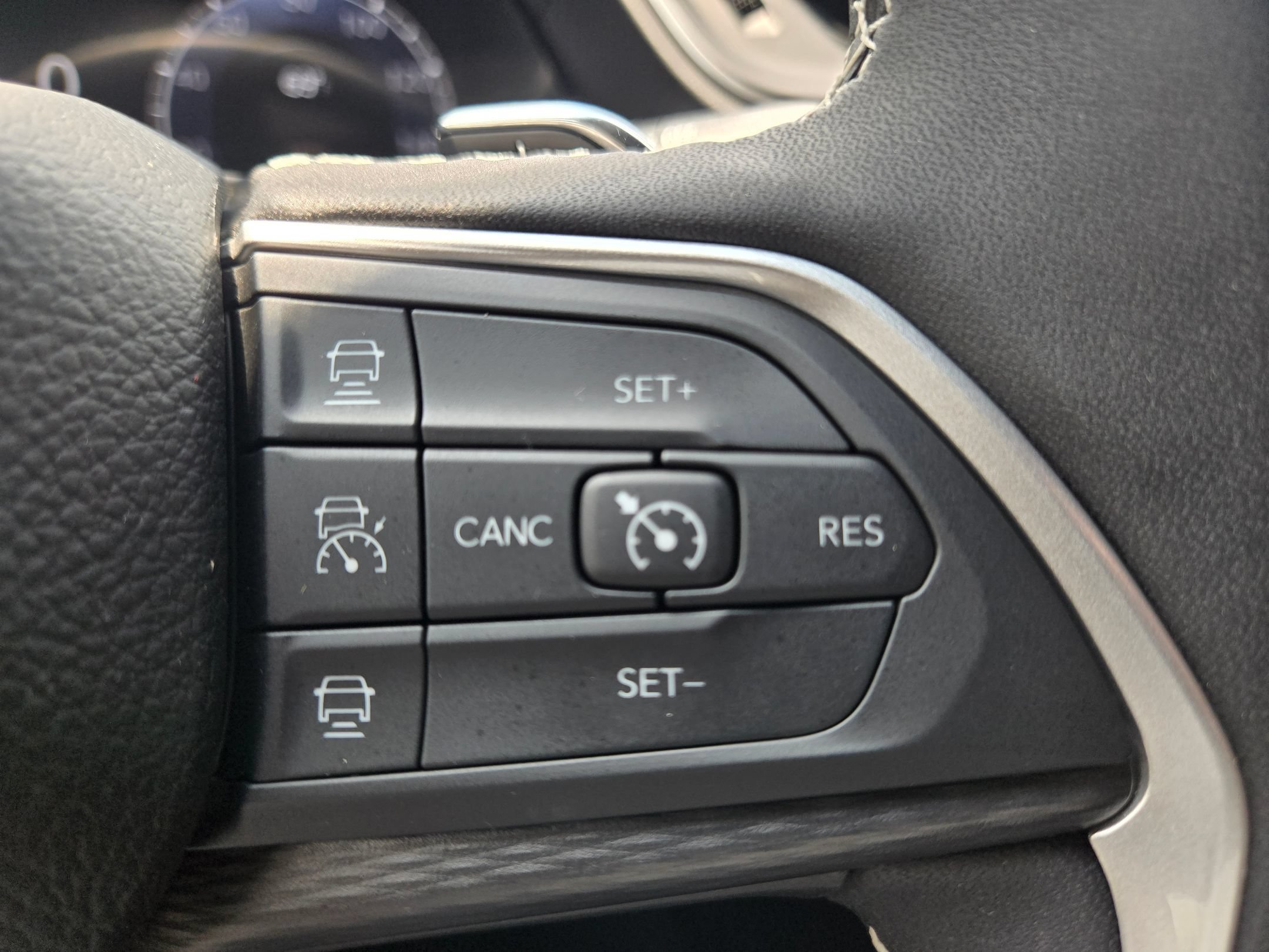 Used 2025 Silver Zynith Jeep Altitude X image 22