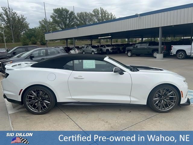 Used 2023 Summit White Chevrolet  image 6