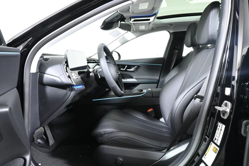 New 2026 Black Mercedes-Benz E 450 image 3