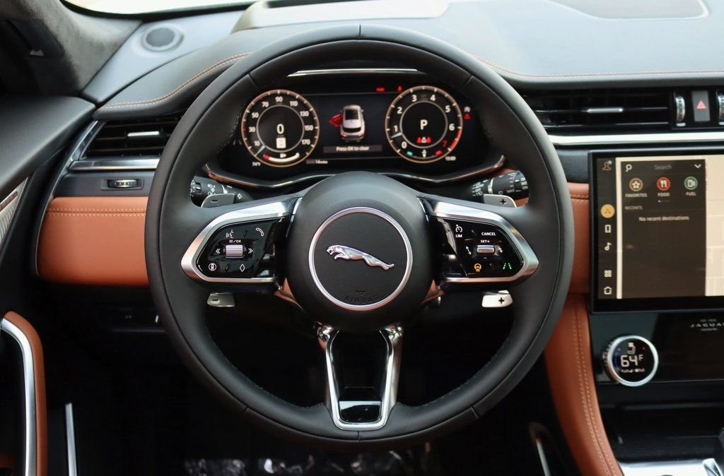 2026 Jaguar F-Pace R-Dynamic S - Photo 17