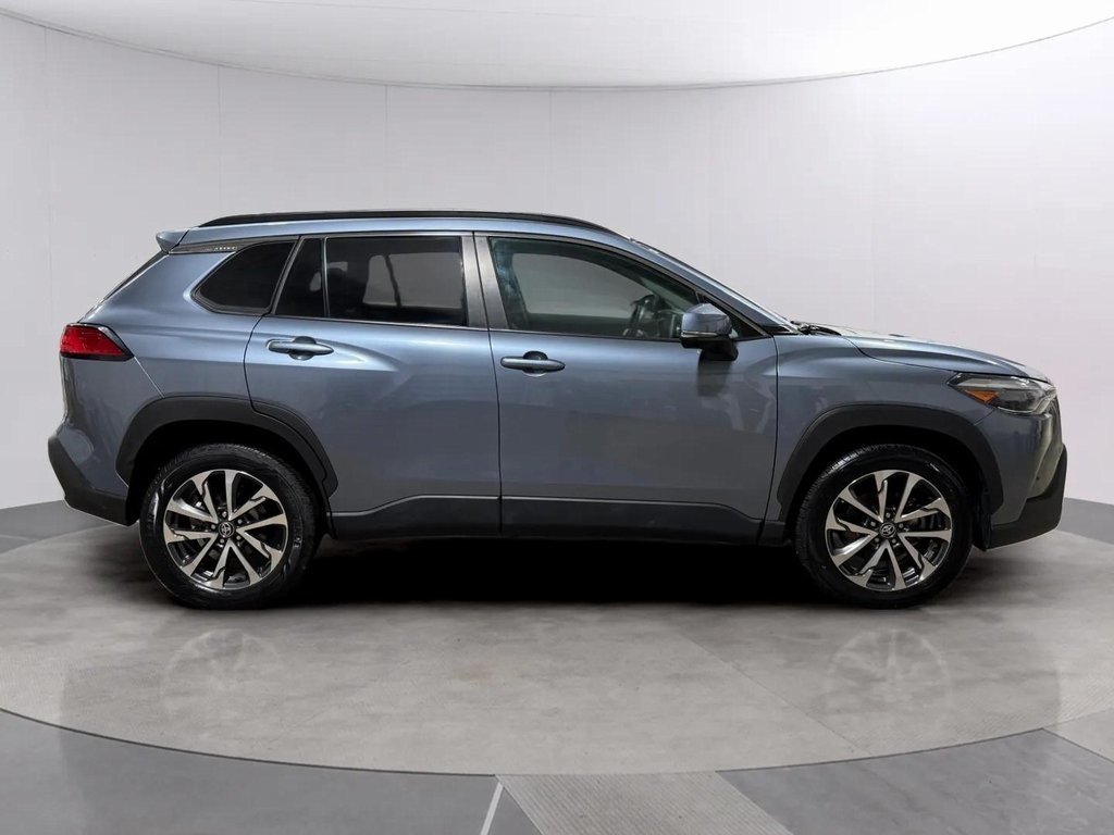 Used 2023 Toyota Corolla Cross XLE with VIN 7MUEAABG8PV069258 for sale in Kansas City