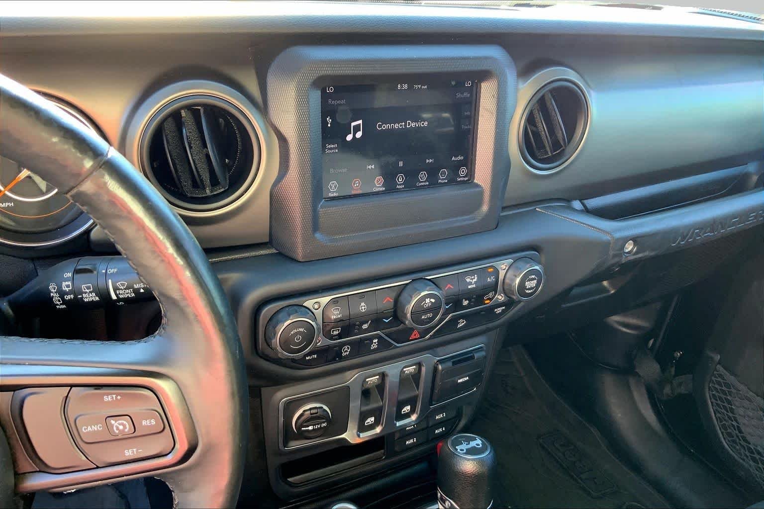 Used 2019 Black Clearcoat Jeep Sport S image 6
