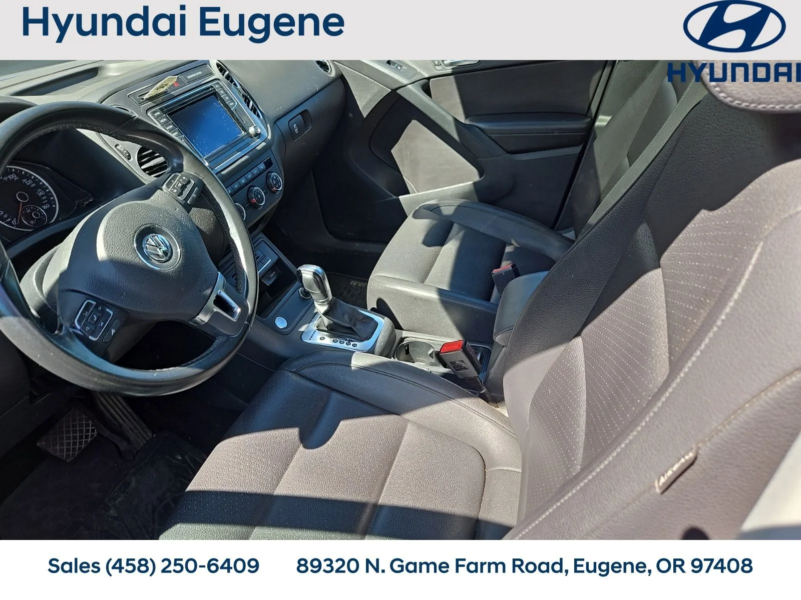 Used 2016 Silver Volkswagen SE image 2