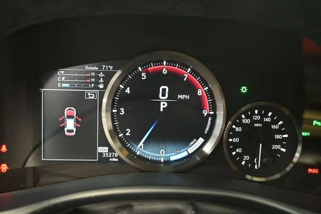 Used 2016 White Lexus F image 22