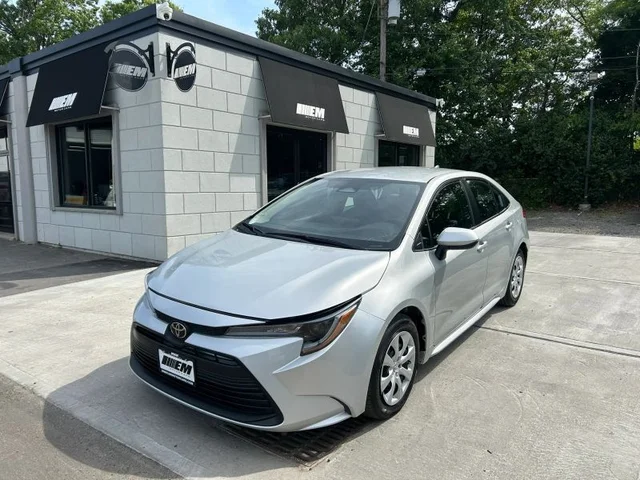 2023 Toyota Corolla LE Sedan 4D