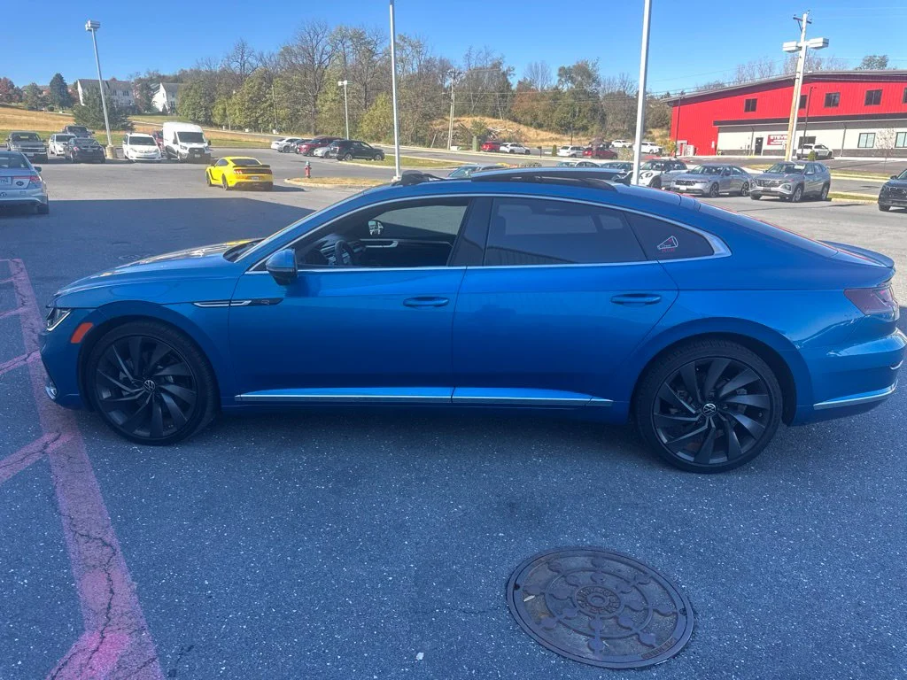 Used 2023 Kingfisher Blue Metallic Volkswagen 2.0T SEL R-Line image 6
