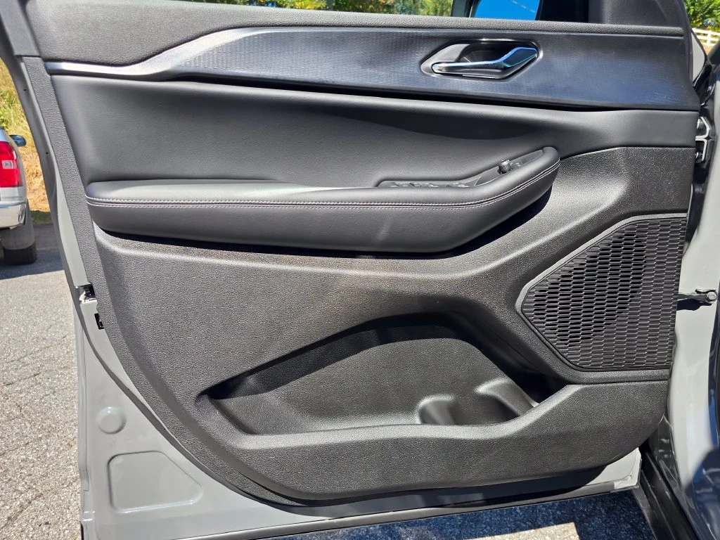 New 2027 Gray Jeep Laredo X image 35