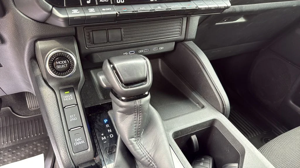 Used 2025  Toyota 1958 image 28