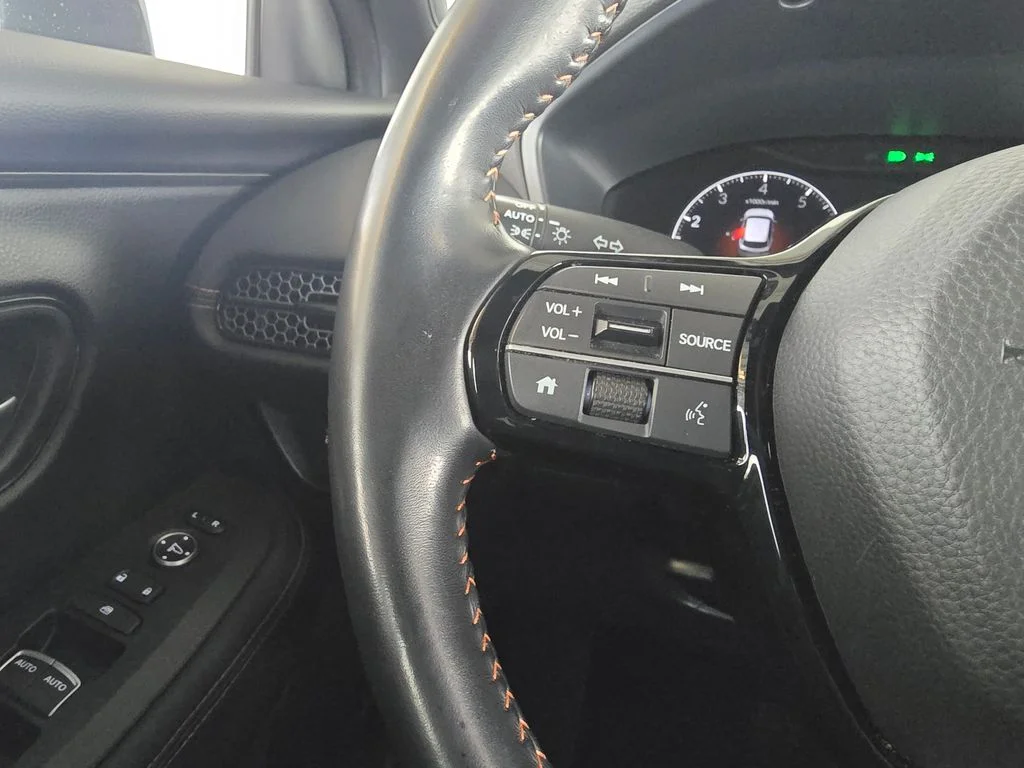 Used 2025  Honda Sport image 19
