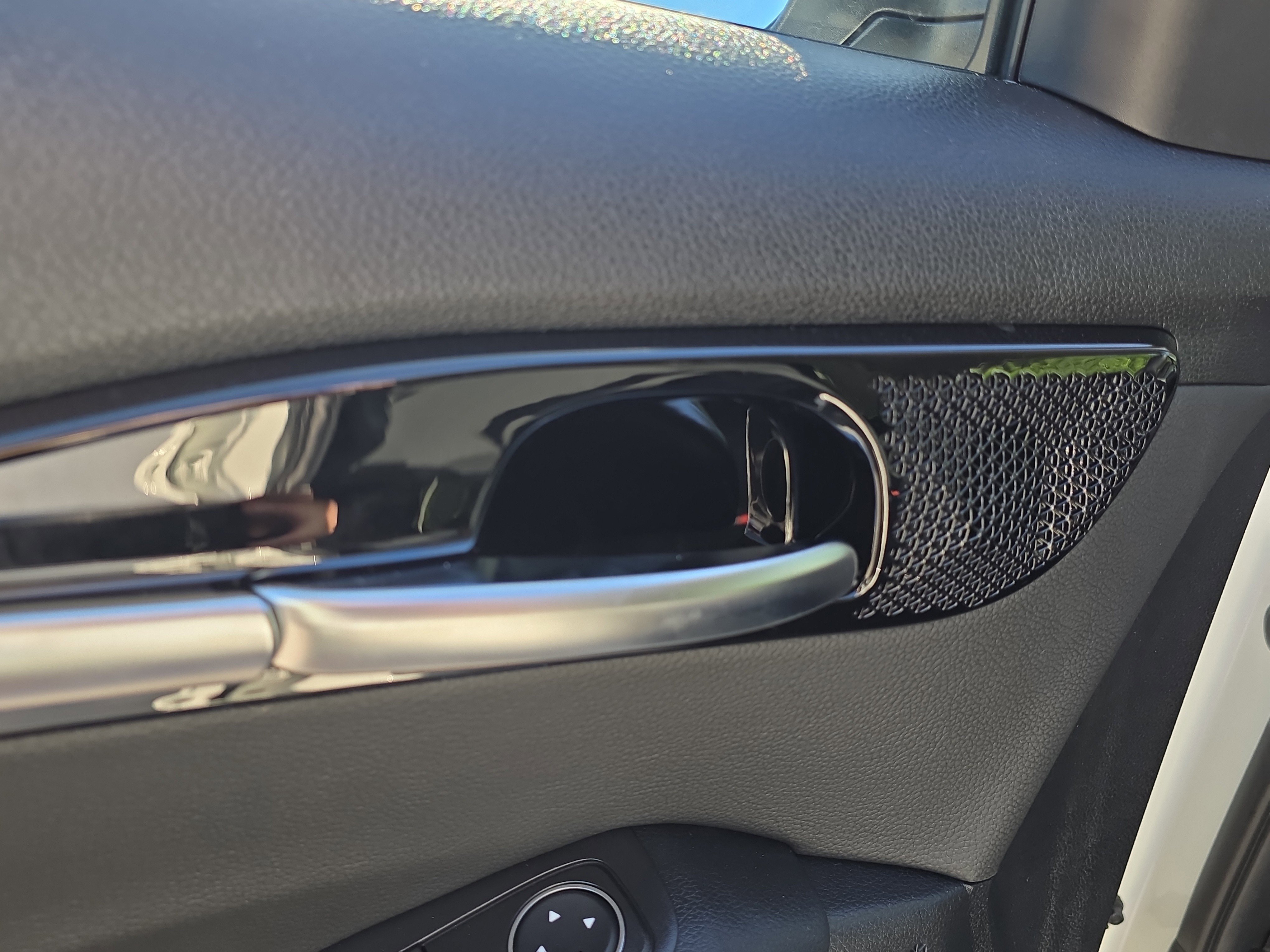 New 2026 Snow White Pearl Kia S image 18