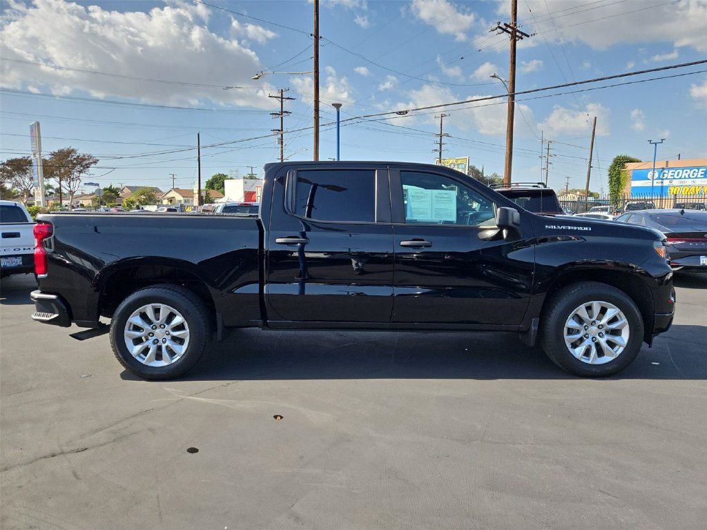 Certified Used 2022 BLACK Chevrolet Custom image 28