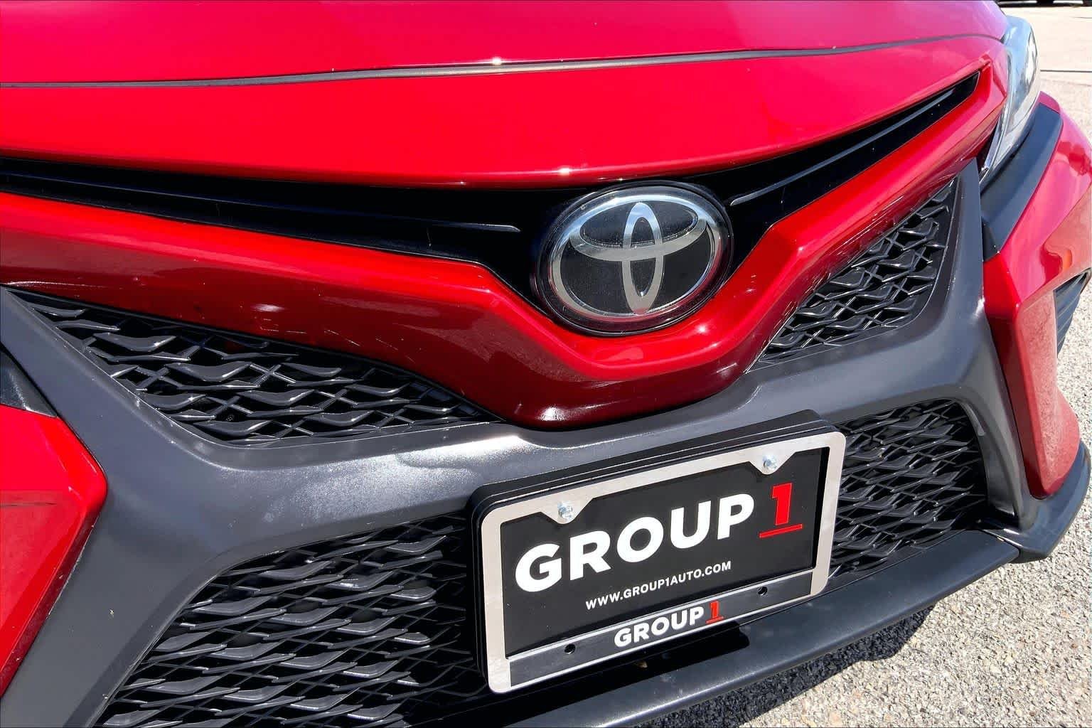 Used 2019 Supersonic Red Toyota SE image 28