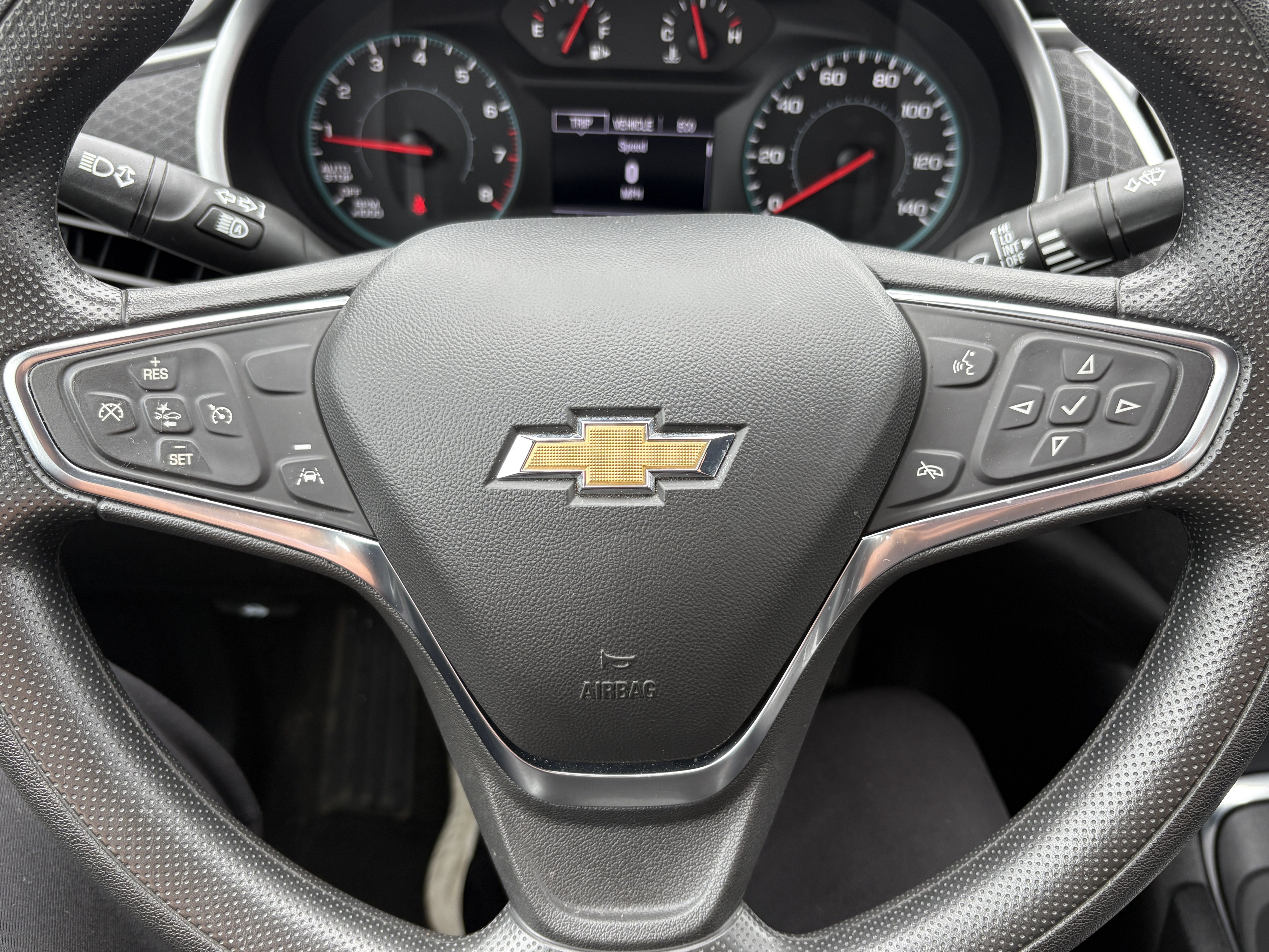 Used 2024 Mineral Gray Metallic Chevrolet 1LT image 19