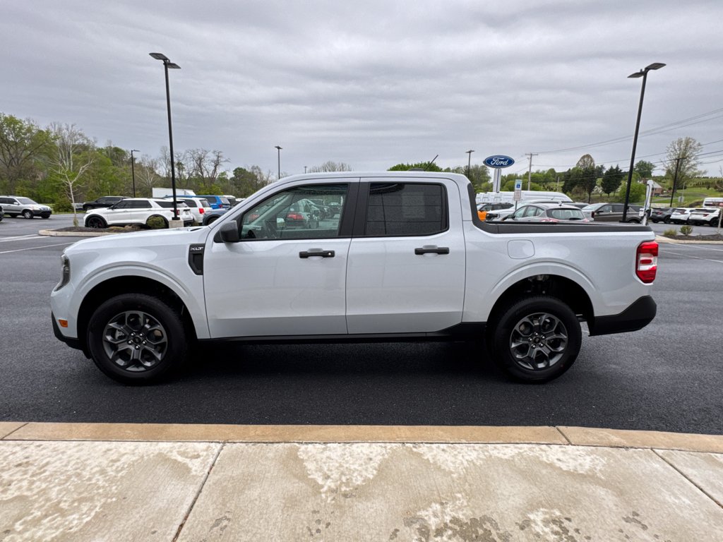 New 2026 Space White Metallic Ford XLT image 11