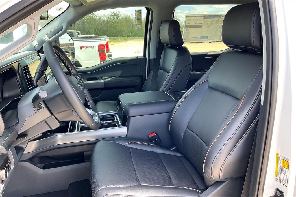 New 2026 Ford Super Duty F-250 Lariat 4D Crew Cab