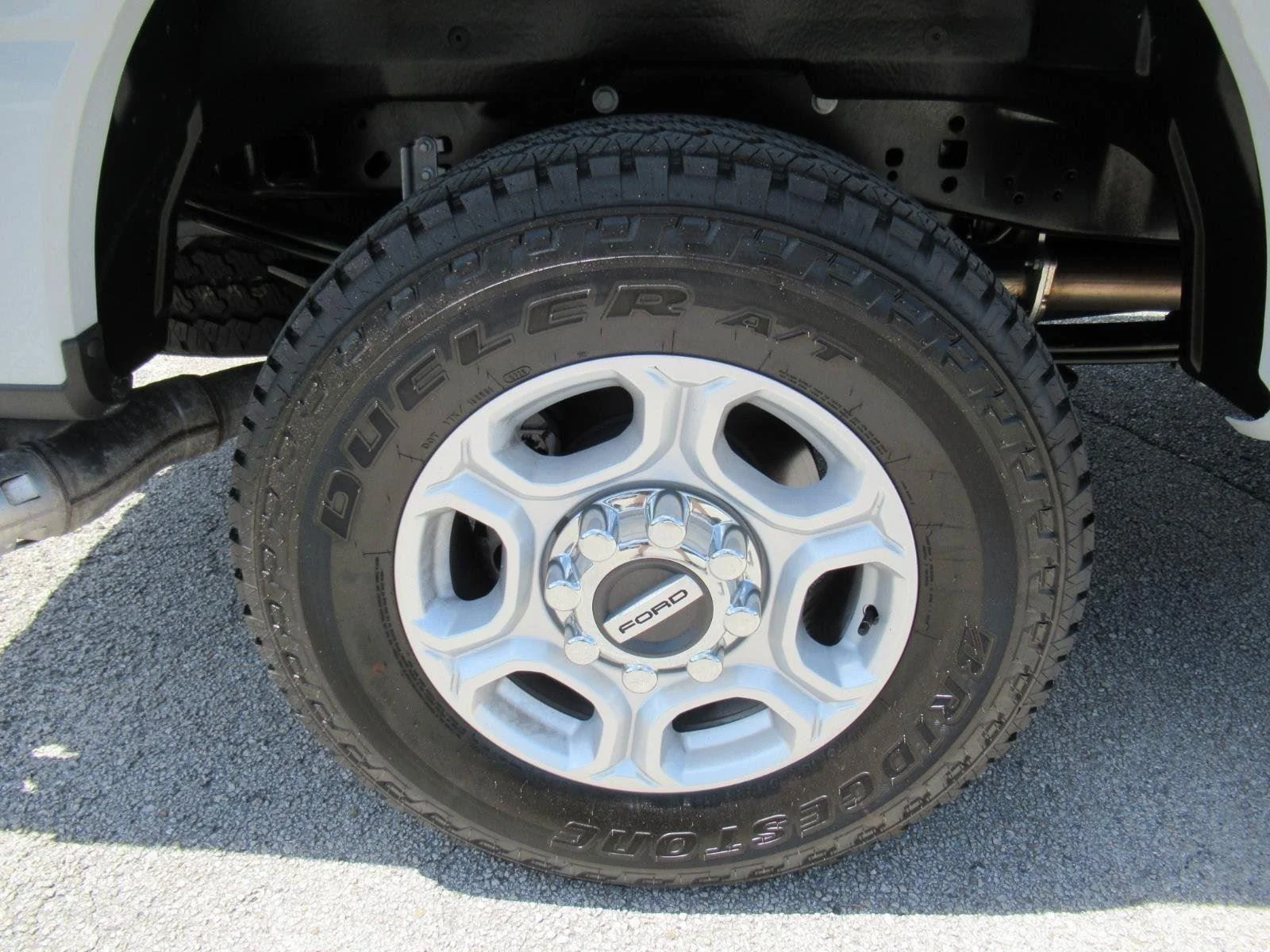 New 2026 Avalanche Ford F-250® XLT image 9