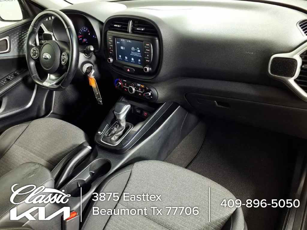Certified Used 2021 Gray Kia GT-Line image 13