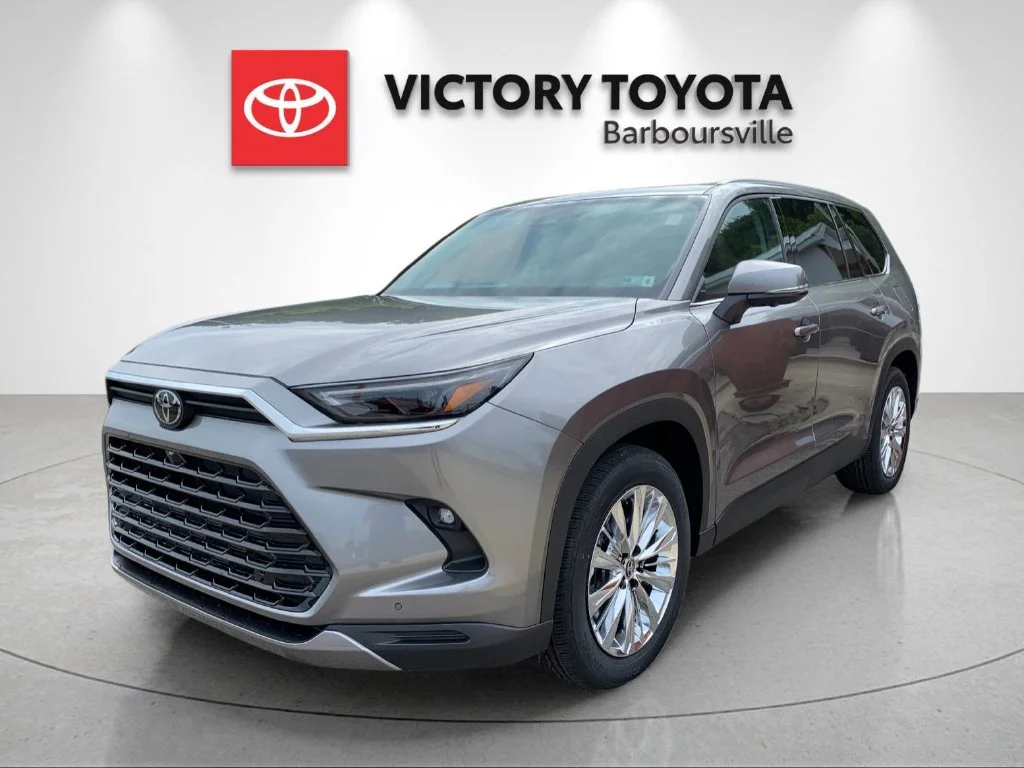 Used 2026  Toyota Platinum image 1