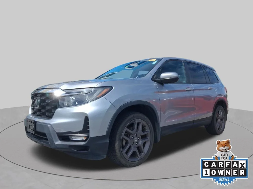 Used 2022  Honda EX-L image 1