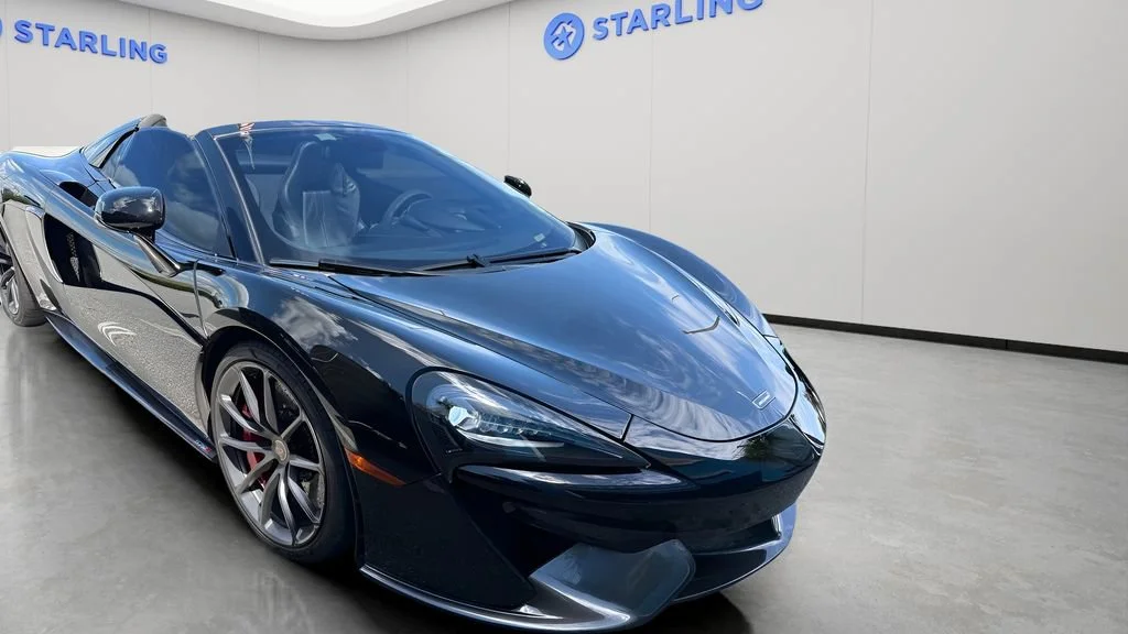 Used 2018 Black McLaren Spider image 2