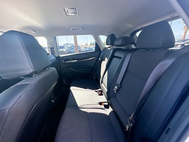 New 2026 Clear White / Black Roof Kia S image 24