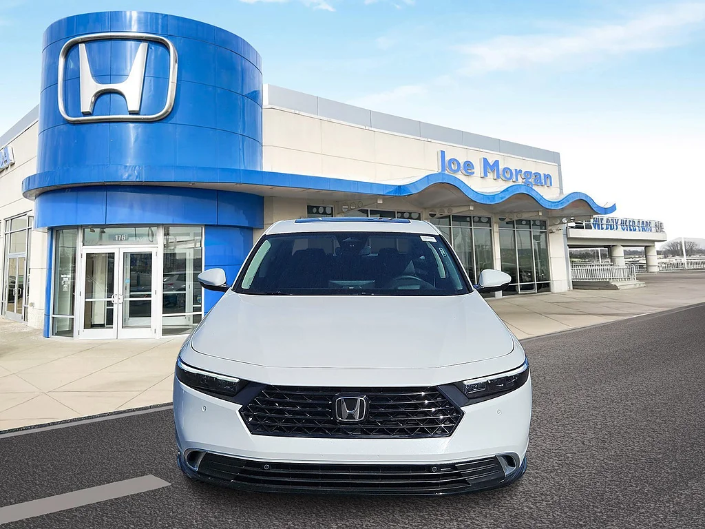New 2026 Platinum White Pearl Honda Touring image 2