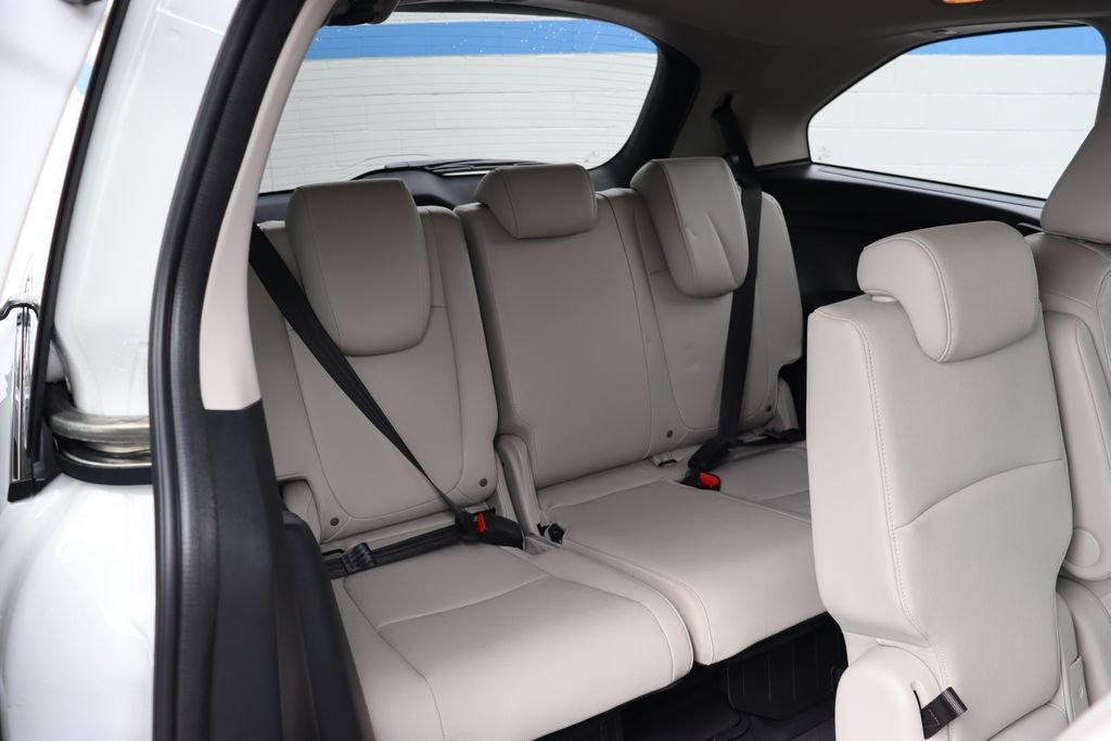 New 2026 Platinum White Pearl Honda EX-L image 15